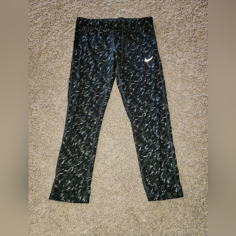 Nike Capri Length Leggings